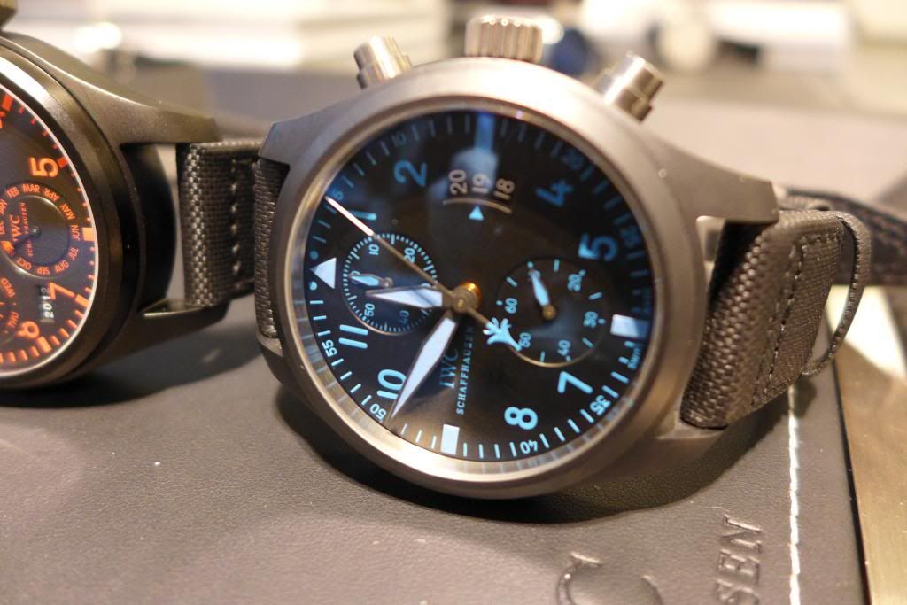 i1164.photobucket.com/albums/q562/teeveetee9/IWC%202013%20LE%20Ceramic%20Pilots/P1000517_zps254437f0.jpg