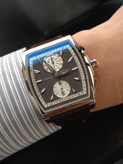 i1164.photobucket.com/albums/q562/teeveetee9/iwcchronograph.jpg