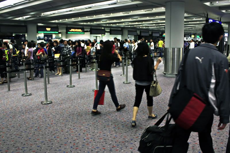 http://i1164.photobucket.com/albums/q564/airbusmango/Hong%20Kong%20Trip%202012/_MG_2943.jpg