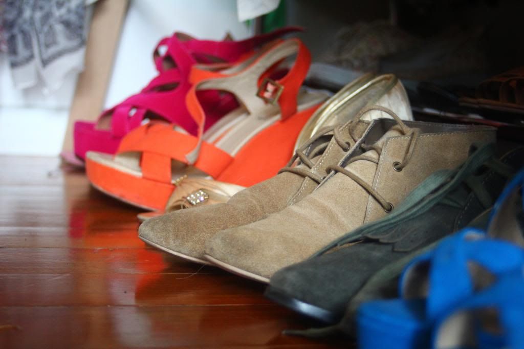 vintage clothes, vintage shoes, dressing room, standing waldrobe