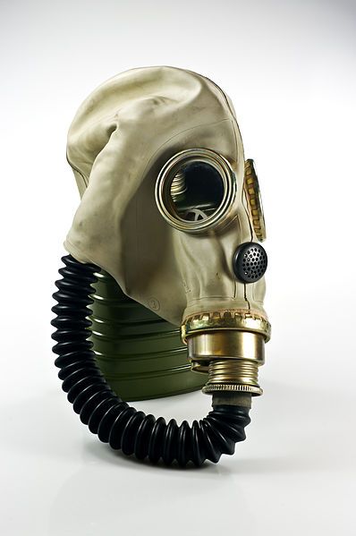 398px-Gas_mask_MUA_IMGP0157.jpg