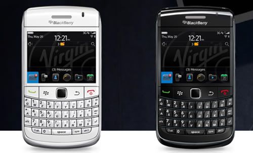 BlackBerry-Bold-9780-In-White-And-Black-1.jpg