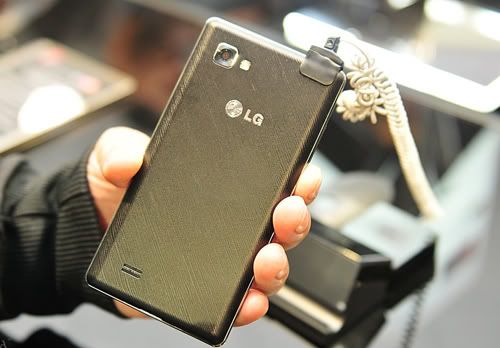 LG-Optimus-4X-HD-6.jpg