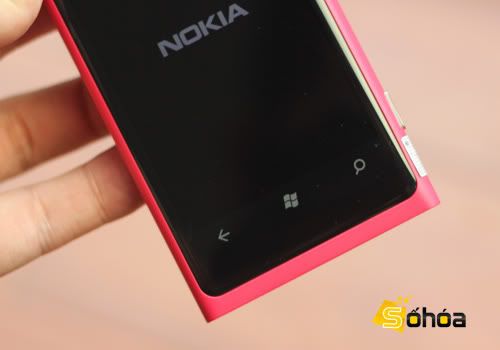 Lumia-800-10.jpg