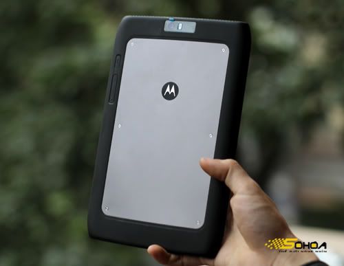 motorola-xoom-2-media-edition_2.jpg