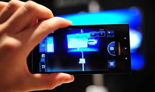 panasonic-eluga-pictures-hands-on-16.jpg